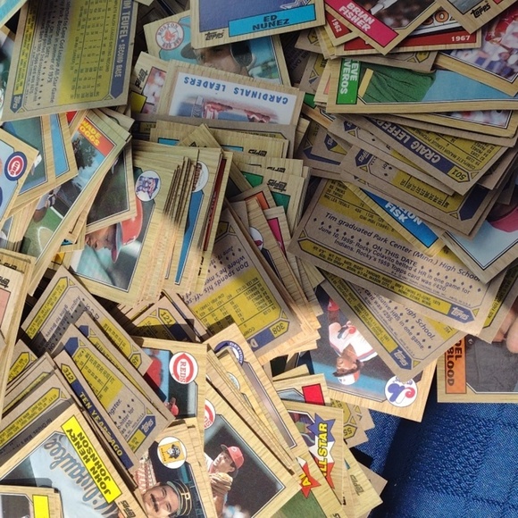 Vintage Baseball Trading Cards Collection 850 ct. - Picture 3 of 3